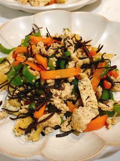 鉄分補給♪鶏ひき肉とひじきの炒め煮-レシピのメイン写真