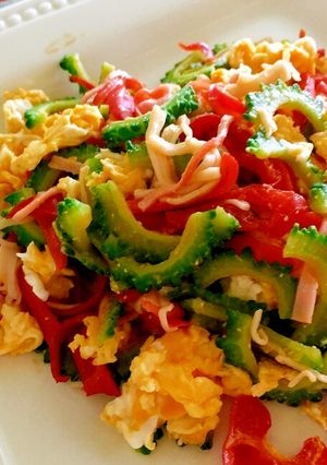ゴーヤとカニカマの辛味噌夏野菜炒め♩-レシピのメイン写真