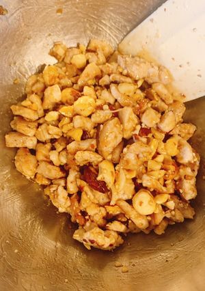 自家製鶏ひき肉のナッツ和え-レシピのメイン写真