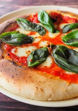 イースト生地で作るピッツァ・マルゲリータ-レシピのメイン写真