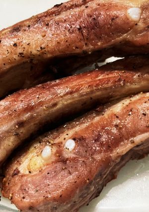 塩胡椒で焼くだけ。美味しいスペアリブ-レシピのメイン写真