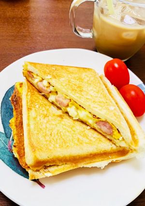 ソーセージと卵のホットサンド-レシピのメイン写真