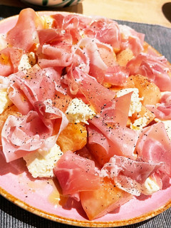 桃もクリームチーズと生ハムの前菜-レシピのメイン写真