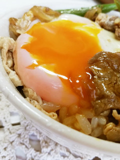 カンタン5分で!落とし卵牛丼-レシピのメイン写真