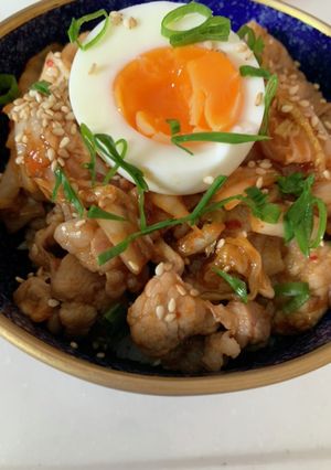 ゆかりのイブクロ　　豚キムチ丼-レシピのメイン写真
