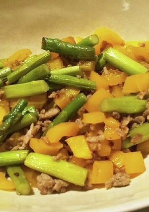 アスパラガスとパプリカの挽肉炒め-レシピのメイン写真