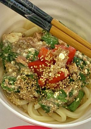 トマト豆腐ツナ大葉ごま 冷うどん-レシピのメイン写真