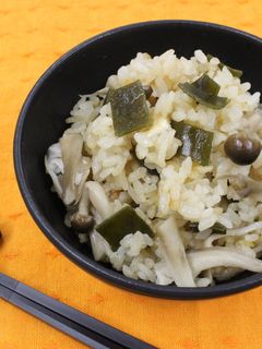 昆布ときのこ炊き込みご飯-レシピのメイン写真