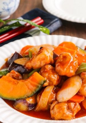 細切れ肉で作る♪揚げない彩り夏野菜酢豚-レシピのメイン写真