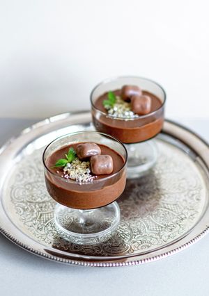 ひとくちルマンドのせチョコレートムース-レシピのメイン写真