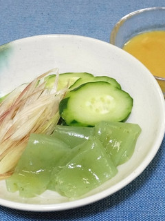 刺身蒟蒻・きゅうり・みょうがの酢みそがけ-レシピのメイン写真
