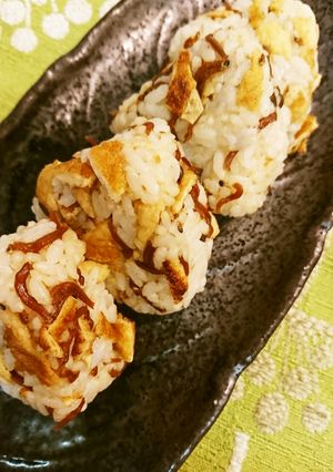 ちりめん山椒カリカリ揚げのお結び-レシピのメイン写真