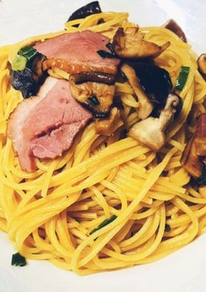 スモーク鴨とネギとキノコの和風パスタ-レシピのメイン写真