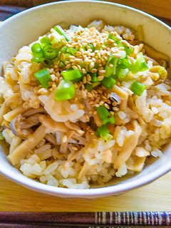 【京田辺発】きのことツナの炊き込みご飯-レシピのメイン写真