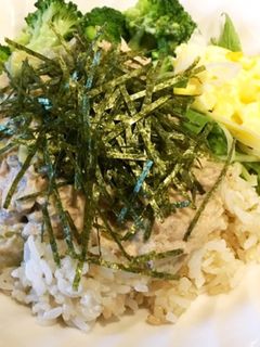 超簡単料理!アボガド入りツナマヨ丼-レシピのメイン写真