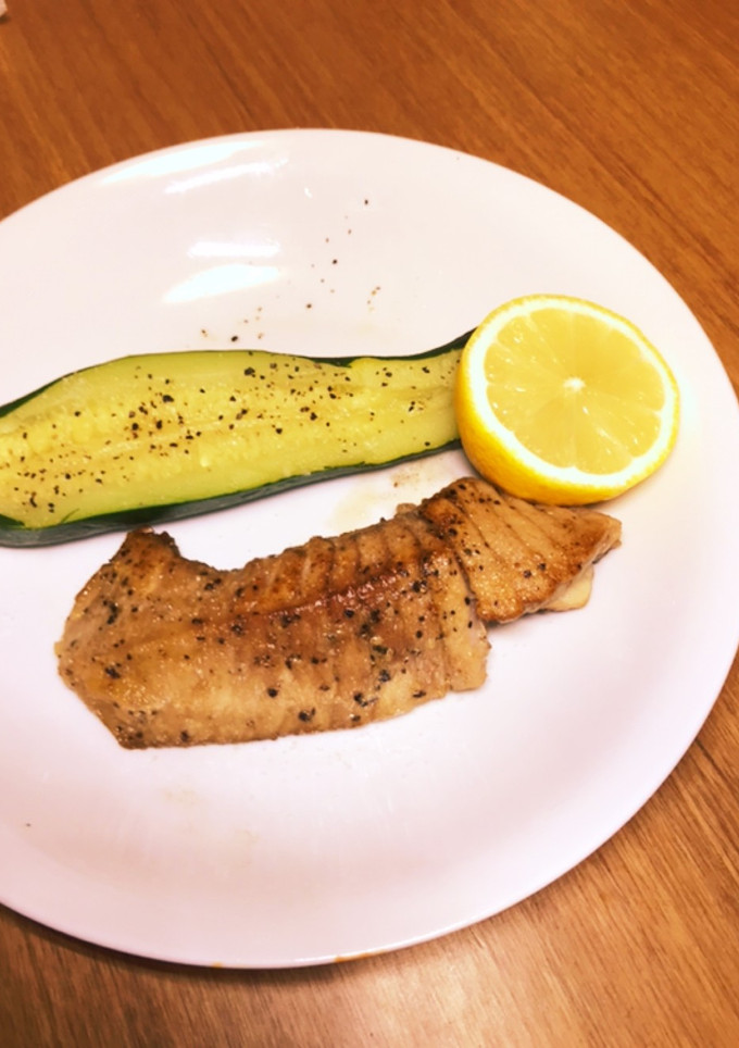 マグロソテーのズッキーニ添え-レシピのメイン写真