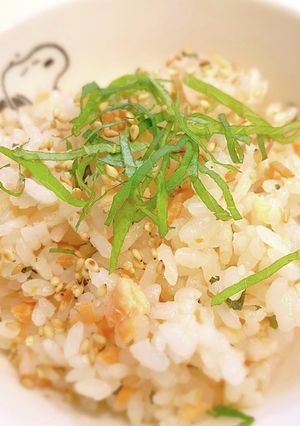 塩鮭♡炊飯器で簡単混ぜご飯-レシピのメイン写真