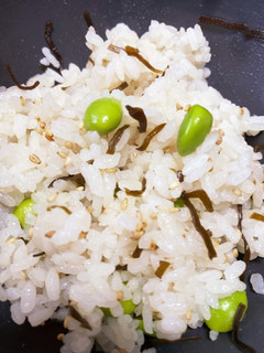 枝豆と塩昆布おにぎり-レシピのメイン写真