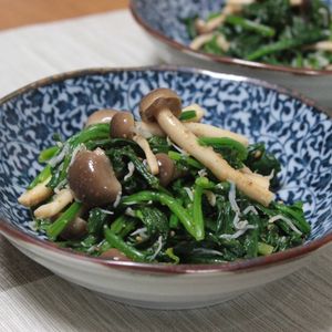 ほうれん草としめじの、じゃこ胡麻和え