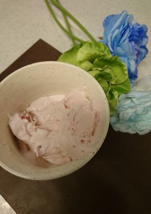 ストロベリーアイス-レシピのメイン写真