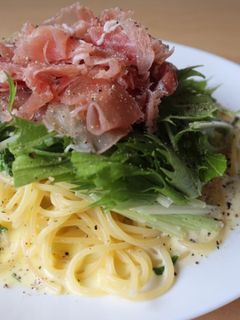 簡単!生ハムと水菜のクリームパスタ-レシピのメイン写真