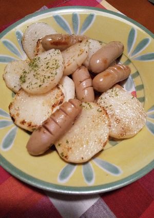 長いもとウィンナーのバター炒め-レシピのメイン写真
