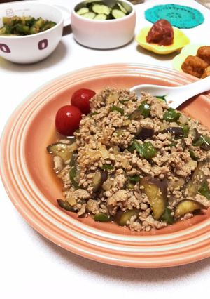 夏野菜とミンチのオイスター炒め-レシピのメイン写真