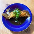 ゆかりのイブクロ からすがれいの煮付け