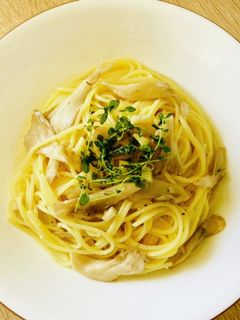 舞茸とレモンタイムのオイルパスタ-レシピのメイン写真