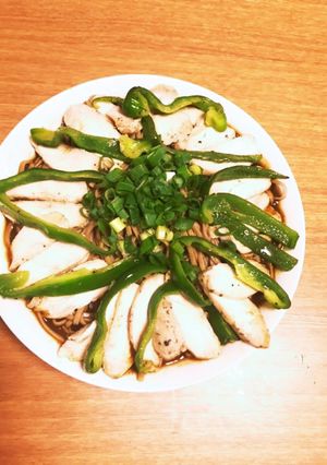 カレー蕎麦ハーブサラダチキン乗せ-レシピのメイン写真