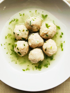 セロリスープで食べる鶏セロリ団子-レシピのメイン写真