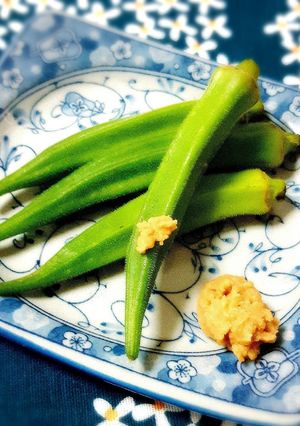 オクラはシンプルにお味噌で-レシピのメイン写真