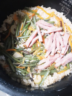 山菜とベーコンの炊き込みごはん-レシピのメイン写真
