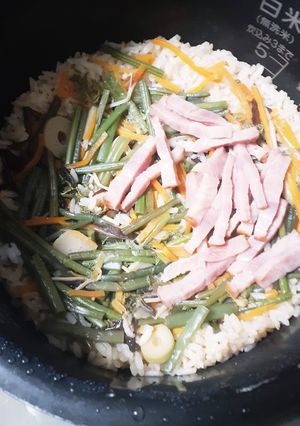 山菜とベーコンの炊き込みごはん-レシピのメイン写真