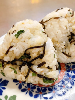 塩昆布と大葉のおにぎり-レシピのメイン写真