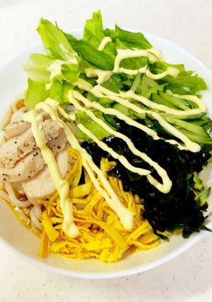 サラダうどん〜家にあるもので簡単に^^-レシピのメイン写真