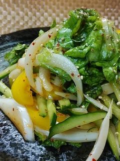 葉っぱや☆ブーケレタスときゅうりの和え物-レシピのメイン写真