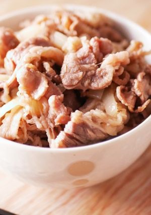 お安いお肉でもおいしい！牛丼-レシピのメイン写真