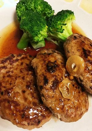 豚と蓮根のもち麦入りハンバーグ-レシピのメイン写真