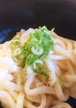 簡単すぎる！めんたいうどん-レシピのメイン写真