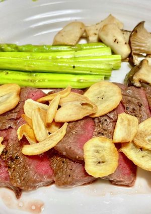 牛もも肉のステーキ(オーブンで保温)-レシピのメイン写真