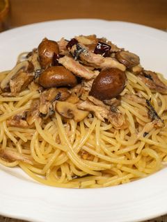焼き秋刀魚とマッシュルームの絶品パスタ-レシピのメイン写真