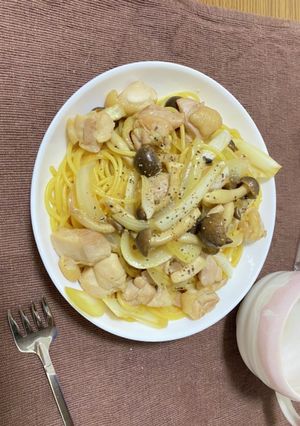 鶏肉としめじの和風パスタ-レシピのメイン写真