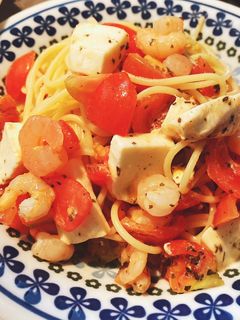 モッツァレラトマトとエビの冷製パスタ-レシピのメイン写真