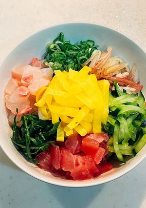 余り物を沢山のせて　ご馳走バクダン納豆-レシピのメイン写真