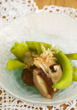 レンジで簡単！万願寺と椎茸の白だし漬け♪-レシピのメイン写真