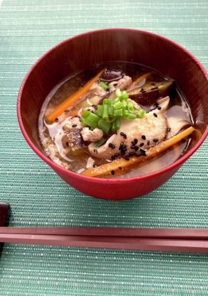 ナスとひき肉の具沢山お味噌汁-レシピのメイン写真