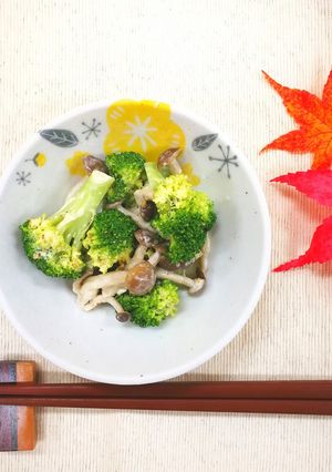 簡単♪きのことブロッコリーのサラダ-レシピのメイン写真