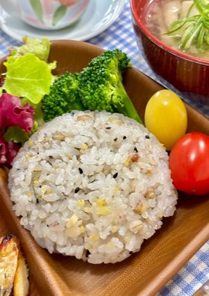 十穀米でヘルシー朝ごはん♪-レシピのメイン写真