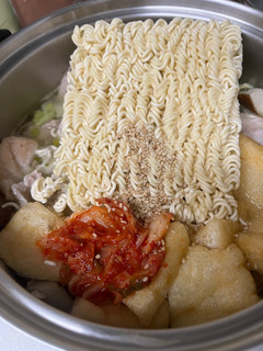 サッポロ一番塩ラーメンで鍋-レシピのメイン写真